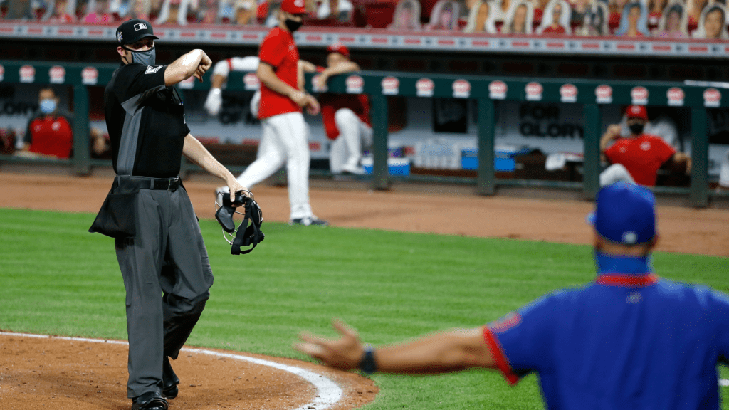 Reds Beat Cubs Ross Ejected